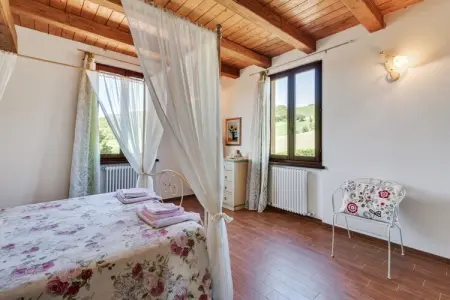 Valdalto, Villa à Piandimeleto avec Piscine et Sauna - Photo 14