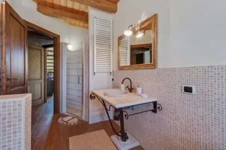 Valdalto, Villa à Piandimeleto avec Piscine et Sauna - Photo 25