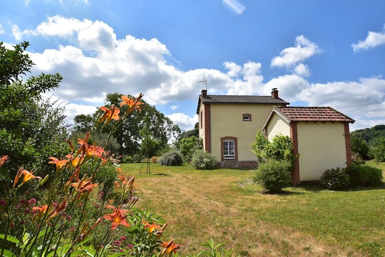 Maison 6 pers. avec terrasse à Crux-la-Ville, près du Morvan - Photo 1