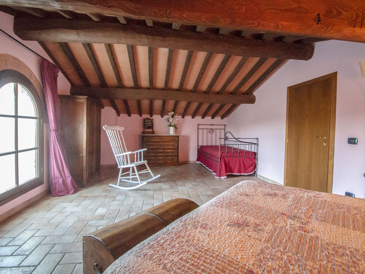 Podere Gioia – Gîte 12 pers. avec piscine à Castellina - Photo 18