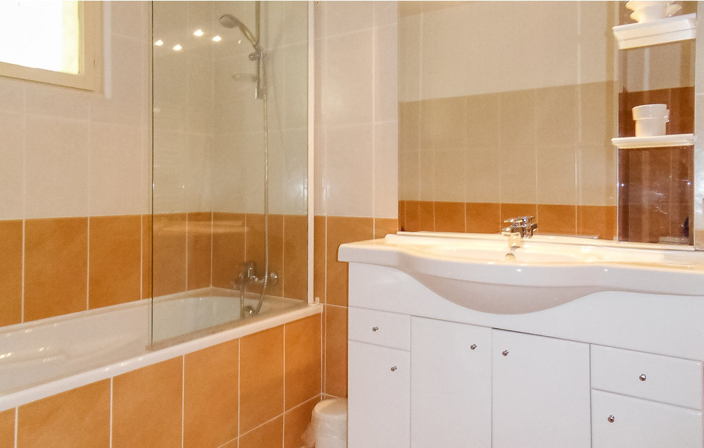 Maison avec piscine privée face aux Cévennes - Photo 15