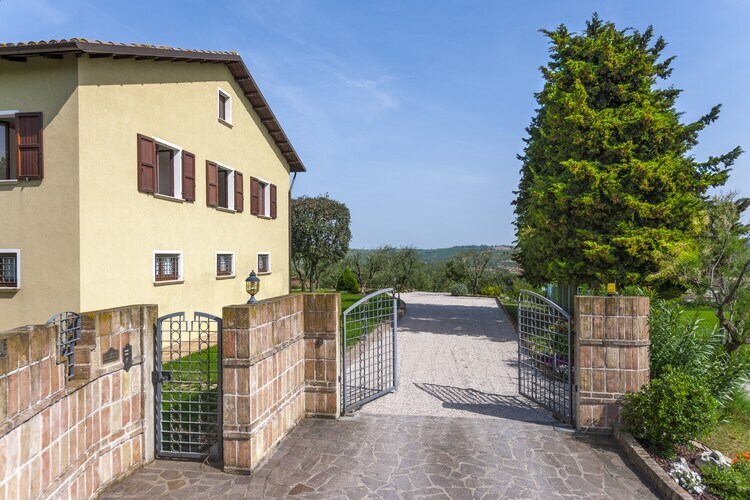 La Cantinaia Botte – Maison avec piscine à San Costanzo - Photo 1