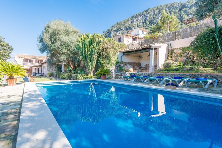 Villa Coste Can Moragues à Pollença, piscine et véranda - Photo 2