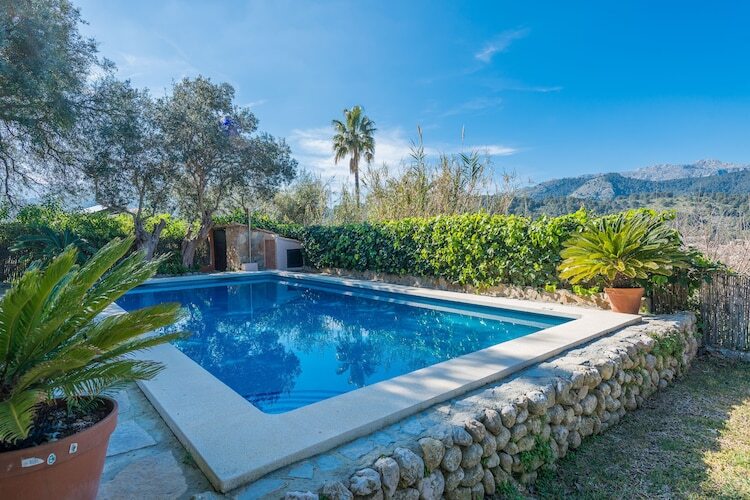 Villa Coste Can Moragues à Pollença, piscine et véranda - Photo 14