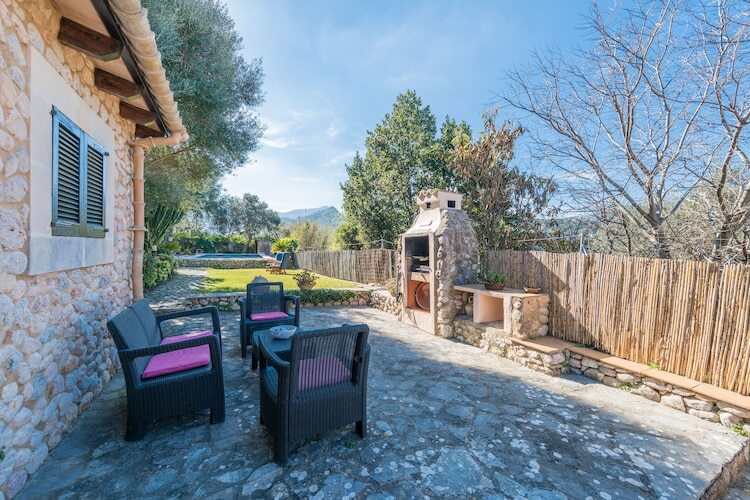 Villa Coste Can Moragues à Pollença, piscine et véranda - Photo 34