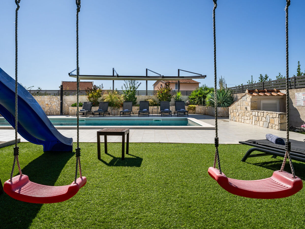 Villa Carmen avec piscine chauffée à Zaton - Photo 13