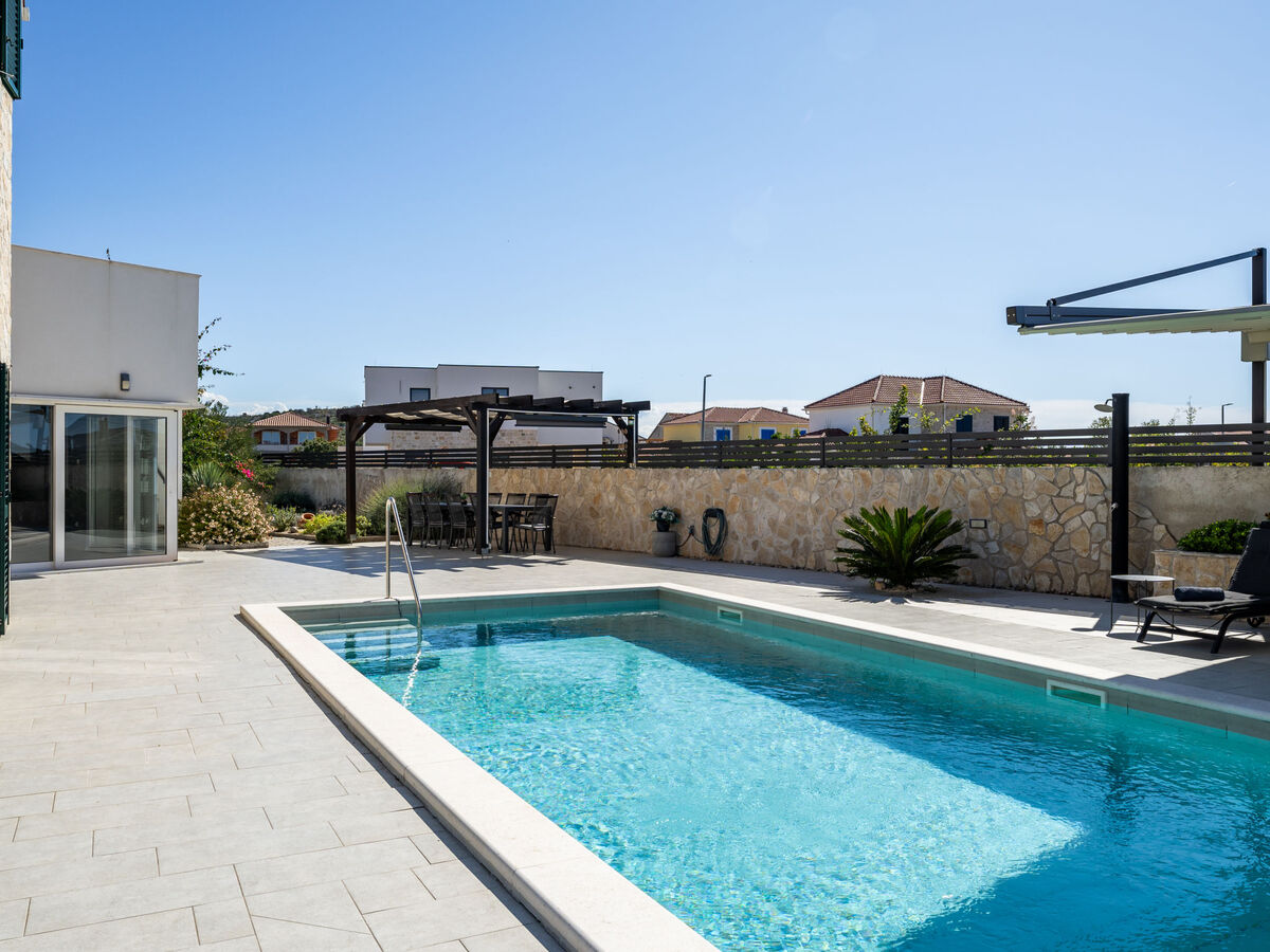 Villa Carmen avec piscine chauffée à Zaton - Photo 15