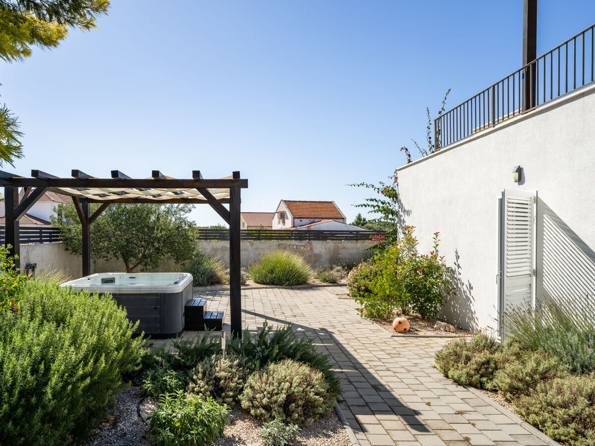 Villa Carmen avec piscine chauffée à Zaton - Photo 18