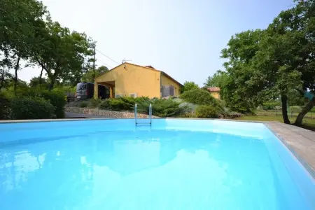 Studio Les Papillons avec piscine à Largentière : photo 2