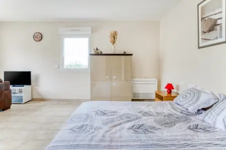 Studio Les Papillons avec piscine à Largentière : photo 19