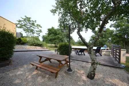 Studio Les Papillons avec piscine à Largentière : photo 23
