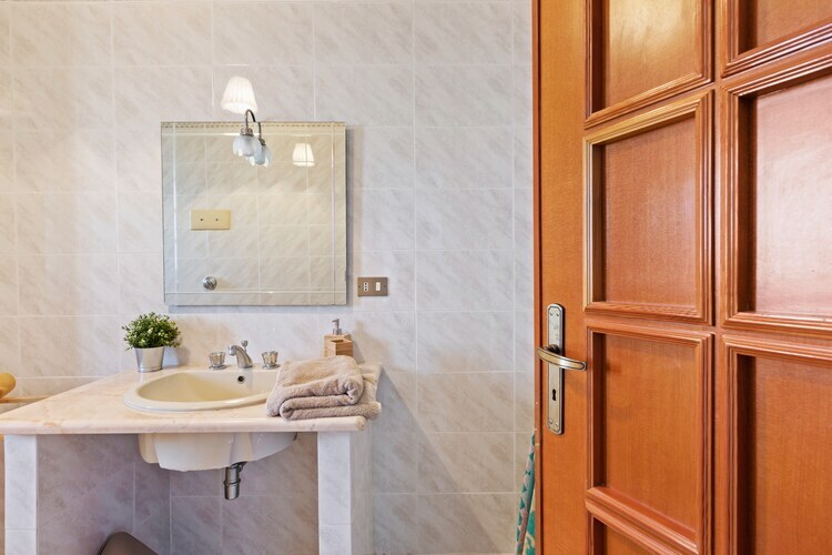 Villa Baronessa – 3 chambres, jardin 4000 m², vue mer - Photo 25