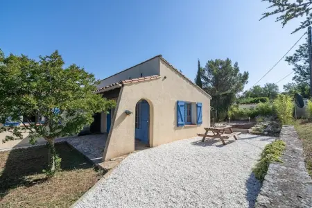 Le Dolmen, Maison de vacances spacieuse avec jardin - Photo 4