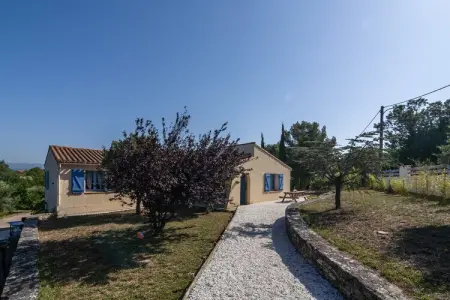 Le Dolmen, Maison de vacances spacieuse avec jardin - Photo 6