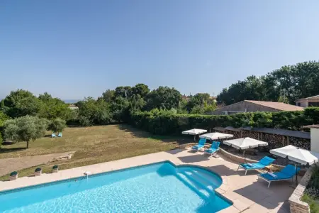 Le Dolmen, Maison de vacances spacieuse avec jardin - Photo 10
