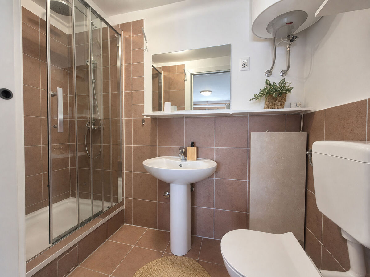 Maison Maja à Fužine avec piscine privée - Photo 15