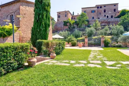 Il Melograno, Ferme isolée à Montalcino avec piscine - Photo 6