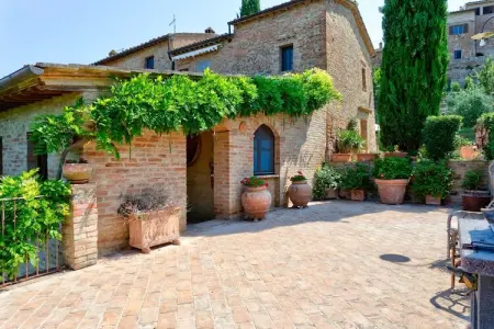 Il Melograno, Ferme isolée à Montalcino avec piscine - Photo 7