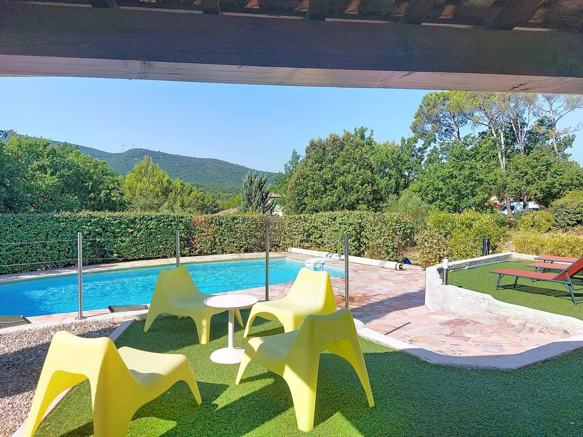 Maison Bois d'Astros à Rocbaron, piscine et 5000 m² - Photo 2