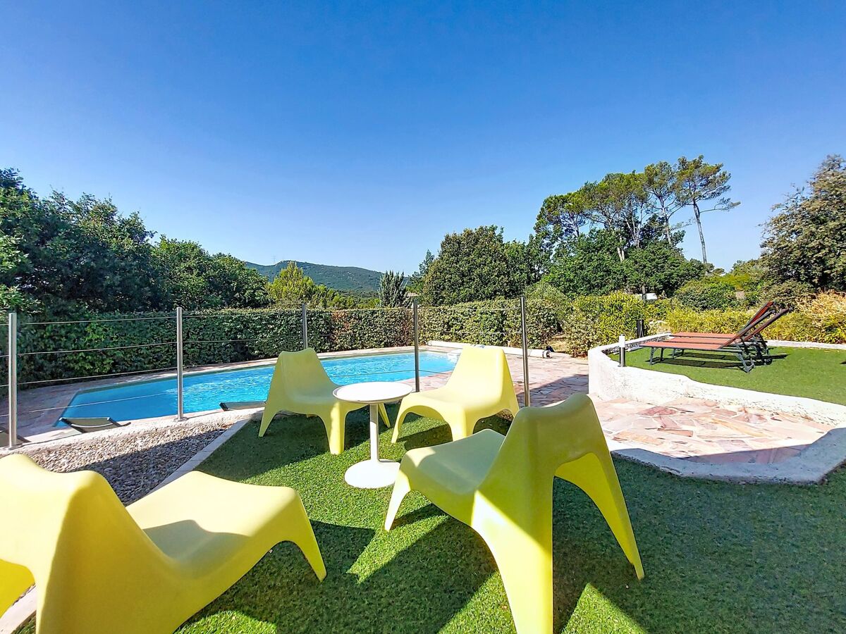 Maison Bois d'Astros à Rocbaron, piscine et 5000 m² - Photo 23