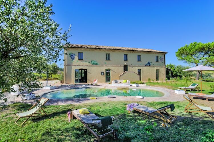 Villa Fiorini - 5 chambres avec piscine privée à Barchi - Photo 4