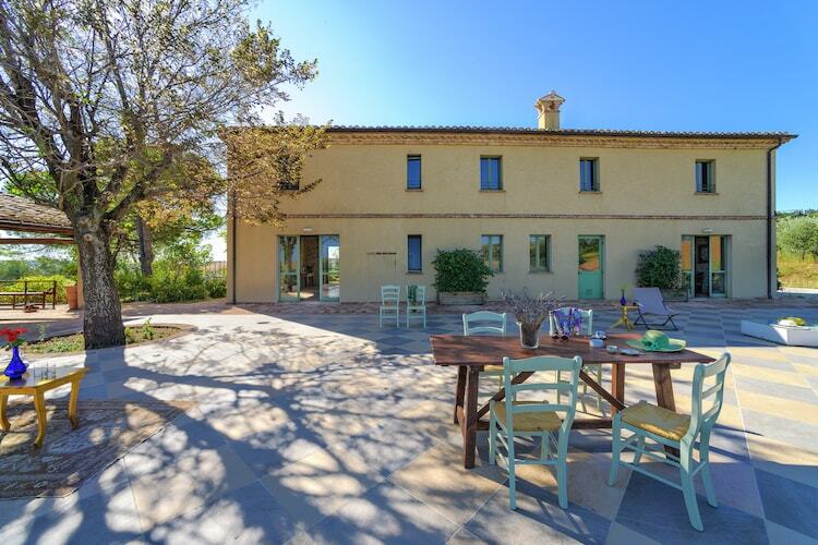 Villa Fiorini - 5 chambres avec piscine privée à Barchi - Photo 10