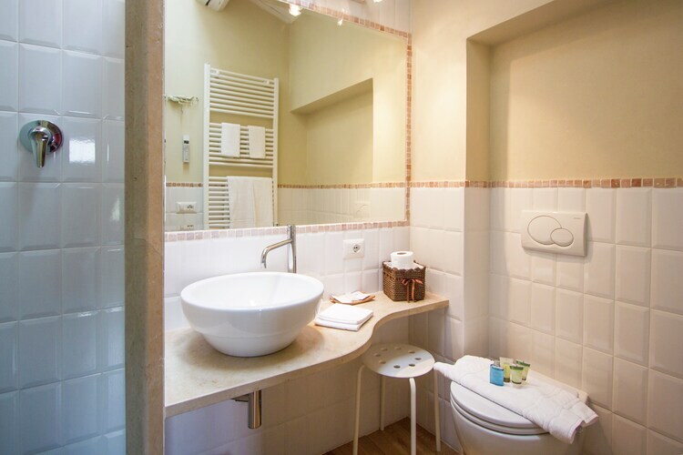 Villa Fiorini - 5 chambres avec piscine privée à Barchi - Photo 27