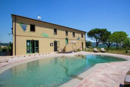 Location villa à Barchi, Villa avec visites de vignobles près de la plage