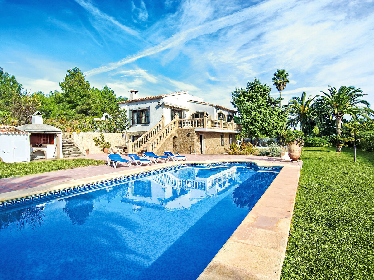 Villa Tarraula à Javea – Piscine privée et jardin de 2 000 m² - Photo 1