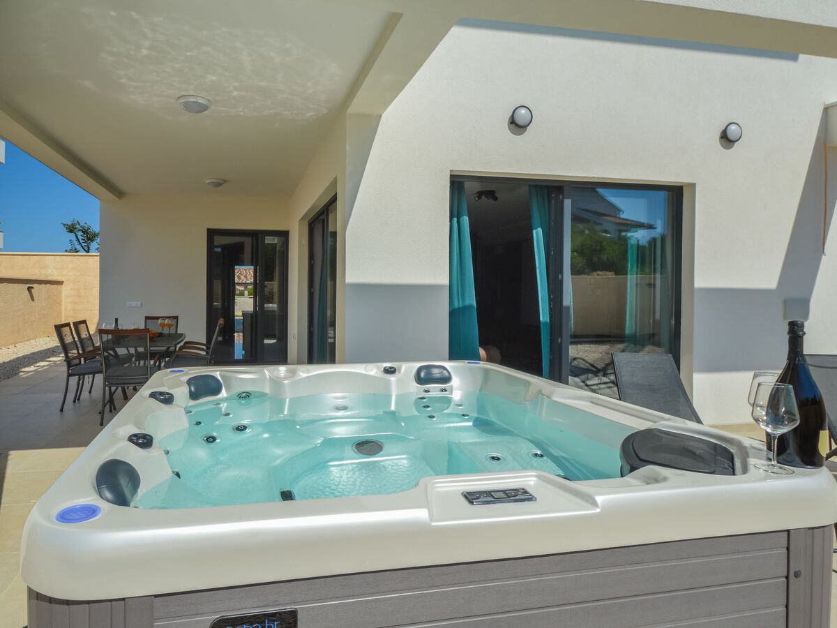 Villa Prova 1 à Murter : 3 chambres, spa privé - Photo 2
