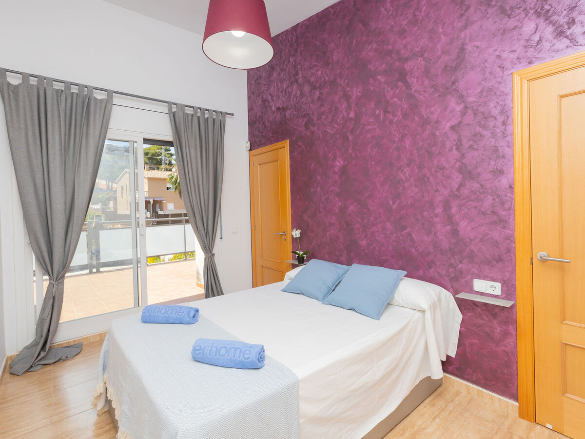 Nova, maison 4 chambres avec piscine à Segur de Calafell - Photo 4