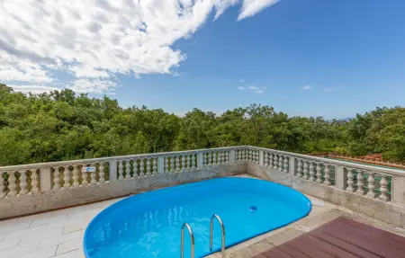 Location maison à Smrika