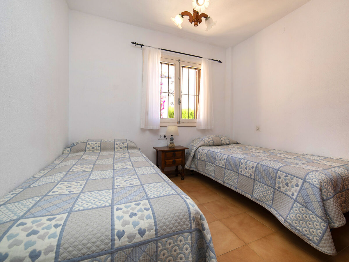 Bungalow Vega à Calpe – 104 m² avec piscine et vue sur la ville - Photo 9
