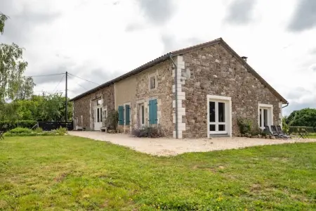 Le Tilleuil : maison 8 pers. piscine chauffée Charente : photo 3