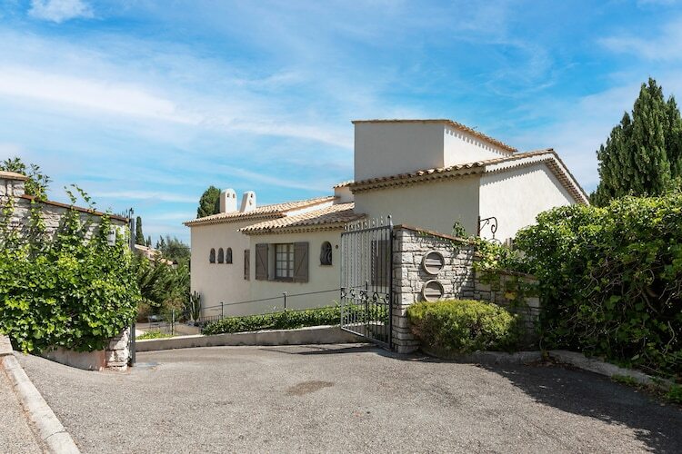 Villa Marguerite Sea View, 5 chambres à Mandelieu - Photo 1