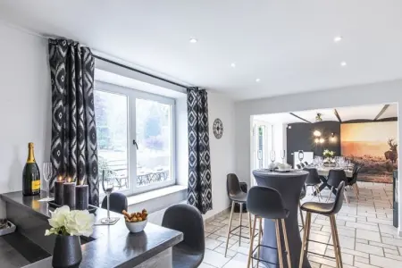 Au Pas de Cerf – Maison 9 pers. avec spa à Manhay : photo 3