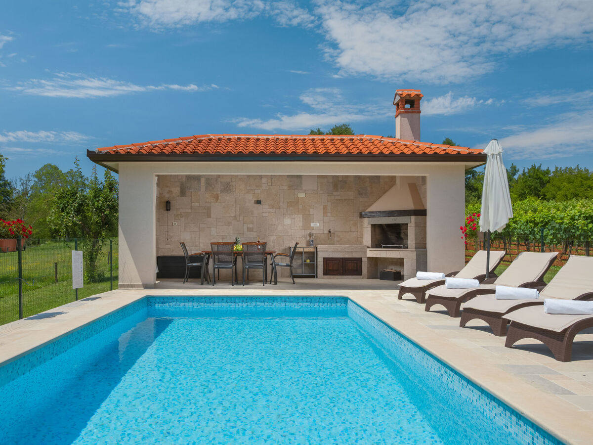 Maison Ana à Labin : piscine privée et jardin 3000 m² - Photo 13