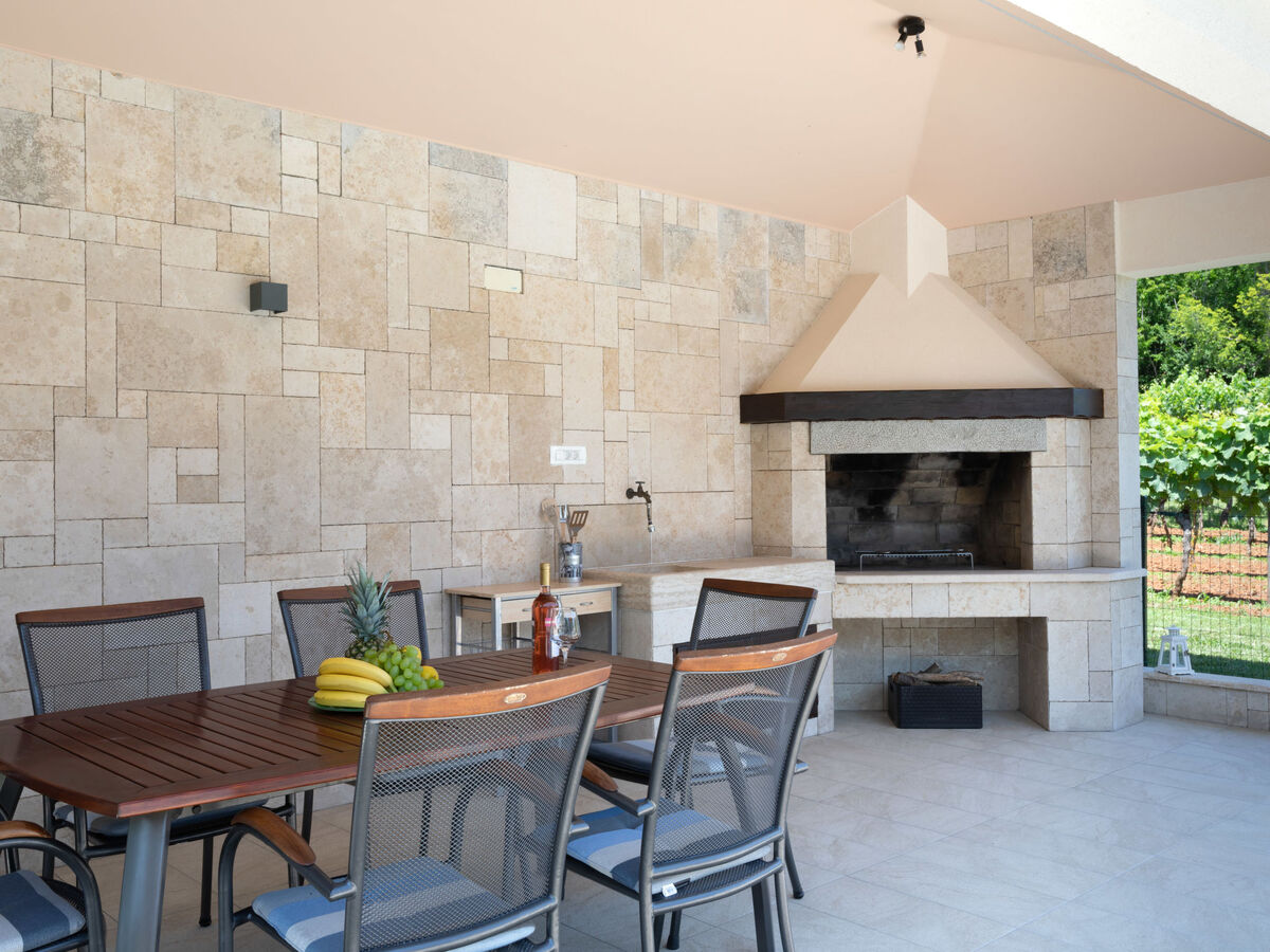 Maison Ana à Labin : piscine privée et jardin 3000 m² - Photo 14
