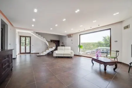 Location villa à Nissoria, Villa à Nissoria avec piscine privée