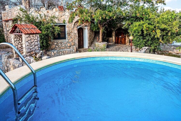 Villa Barone Guest House – Maison 6 pers. avec piscine - Photo 1