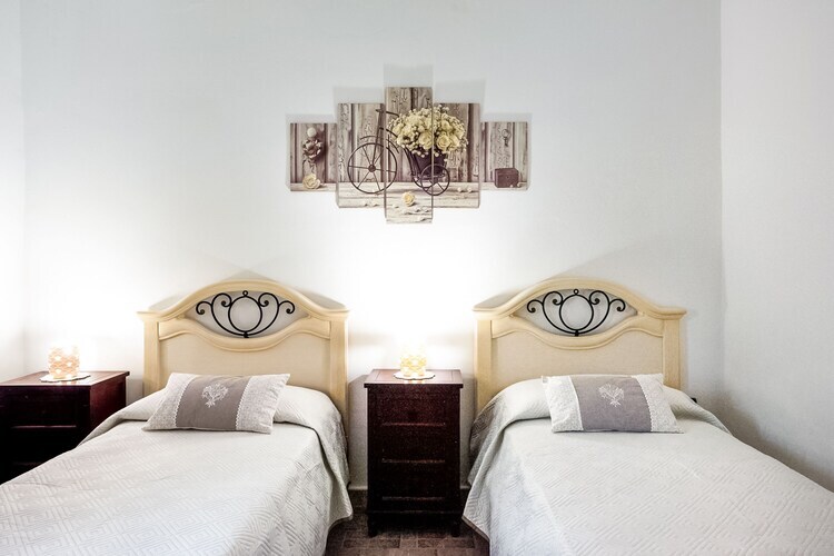Villa Barone Guest House – Maison 6 pers. avec piscine - Photo 13