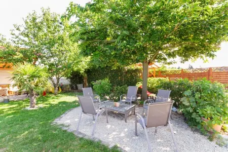 MAISON BUFFET, Maison de vacances à la campagne avec piscine - Photo 7
