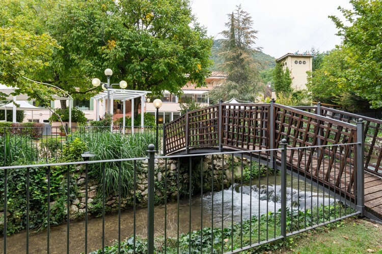 Maison 4 pers. à Foligno : 2 piscines, jardin & spa - Photo 24