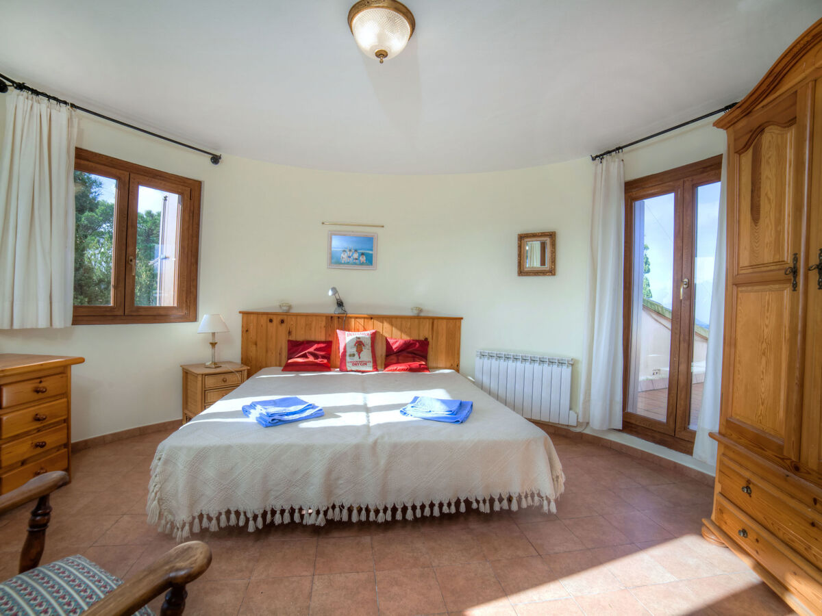 Hercaris : maison 4 chambres avec terrasse panoramique à Begur - Photo 17