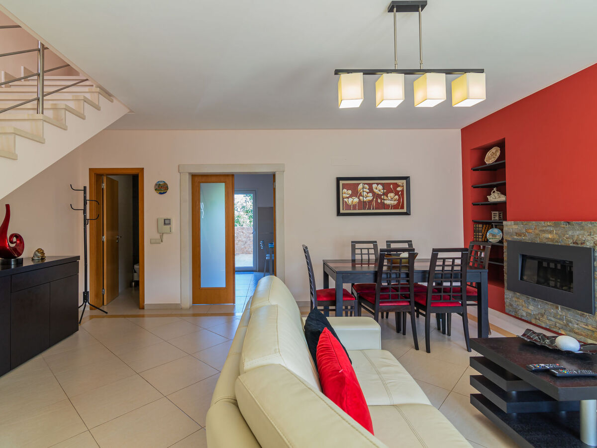 Bela Vitta – Maison 2 chambres avec piscine - Photo 9