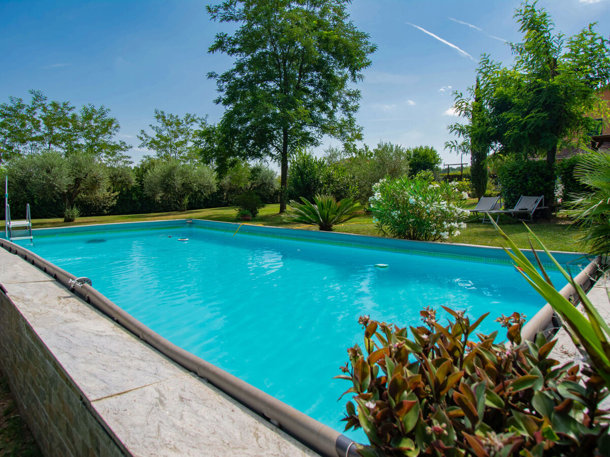 Maison Elena à Orentano avec piscine partagée - Photo 1