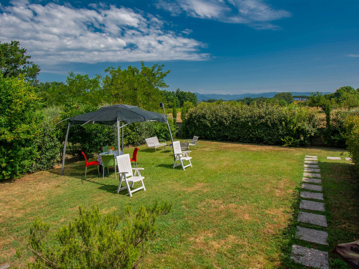 Maison Elena à Orentano avec piscine partagée - Photo 3