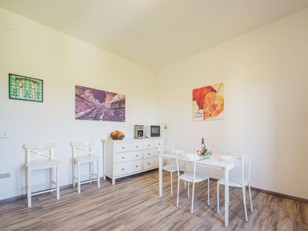 Maison Elena à Orentano avec piscine partagée - Photo 9