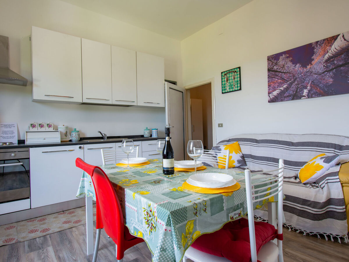 Maison Elena à Orentano avec piscine partagée - Photo 10