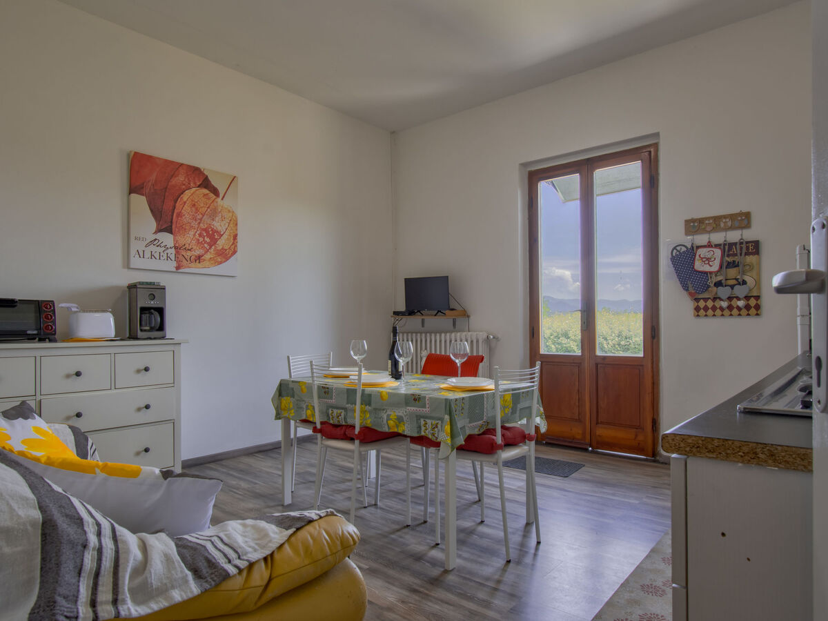 Maison Elena à Orentano avec piscine partagée - Photo 11